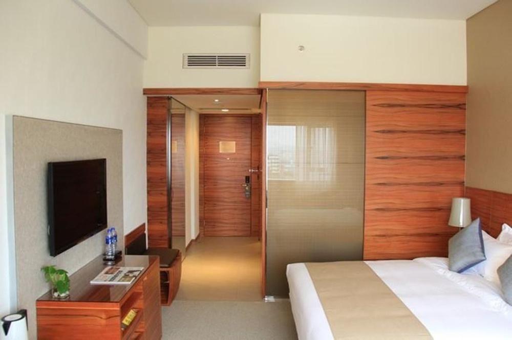 广州云凯酒店yunkai Hotel Have Free Shuttle Bus For The Complex Eksteriør bilde